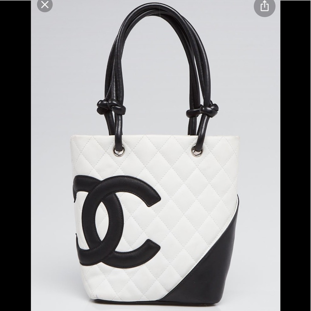 ❌SOLD❌ CHANEL WHITE/BLACK QUILTED LIGNE CAMBON BAG